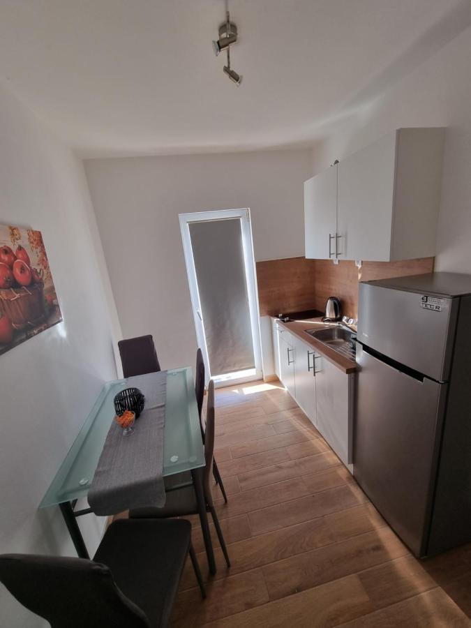 Apartments Lili Biograd Na Moru Exterior photo