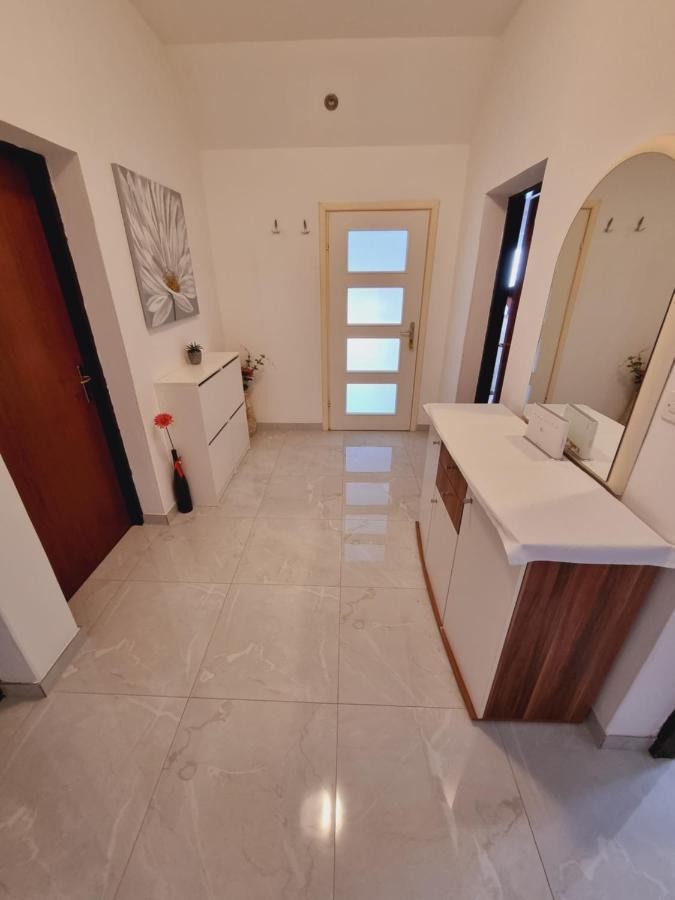 Apartments Lili Biograd Na Moru Exterior photo