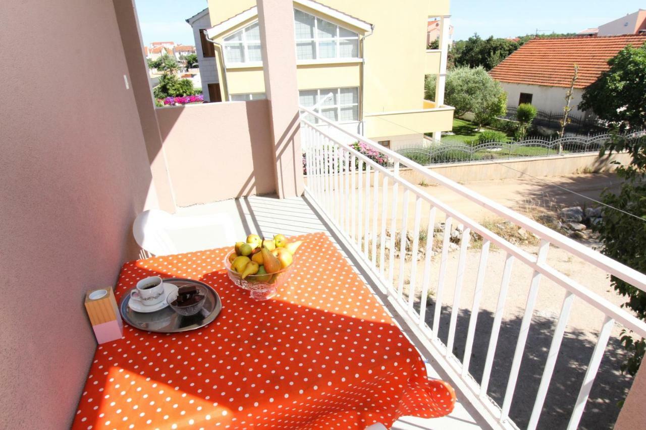 Apartments Lili Biograd Na Moru Exterior photo
